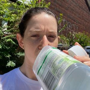 Meet your Posher, Yona